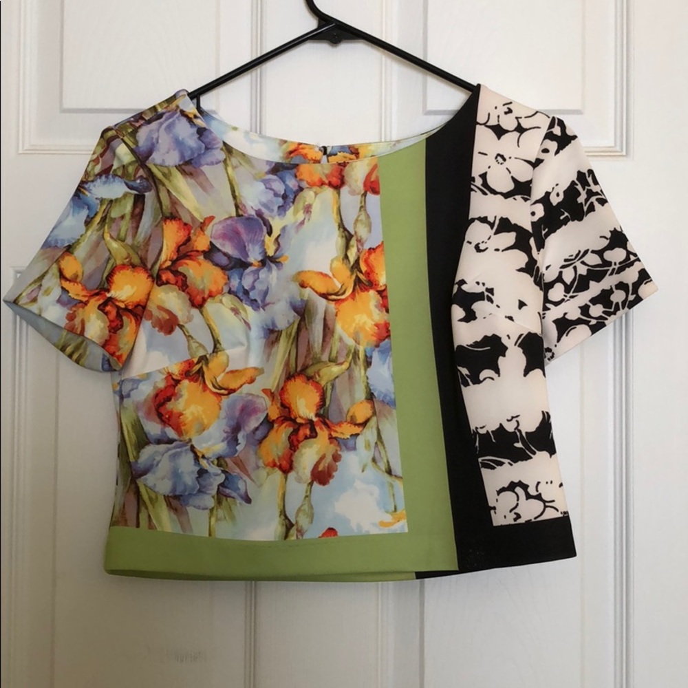XS Versona Crop Top
